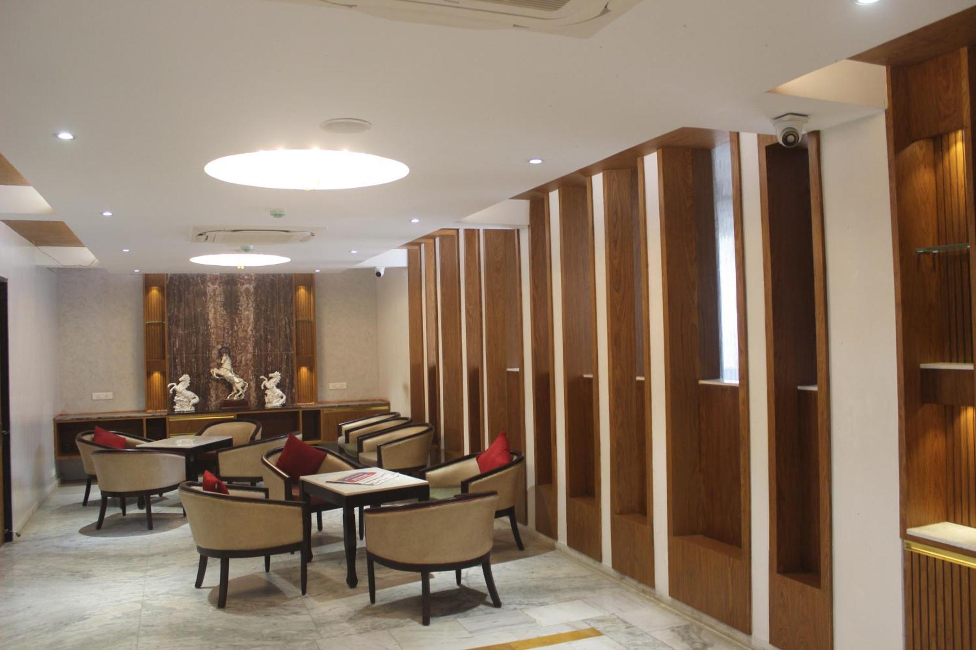 Hotel Saratharajans マドゥライ エクステリア 写真